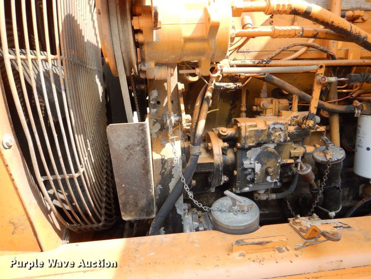 image for item DS8213 1995 Case 921  wheel loader