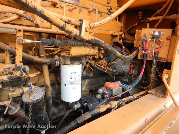 image for item DS8213 1995 Case 921  wheel loader