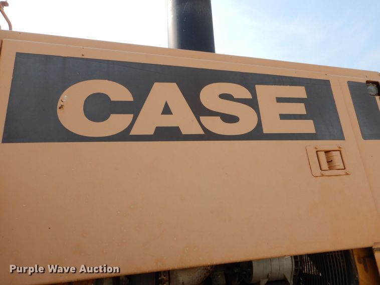 image for item DS8213 1995 Case 921  wheel loader