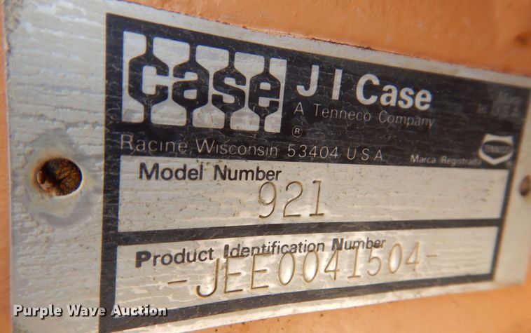 image for item DS8213 1995 Case 921  wheel loader