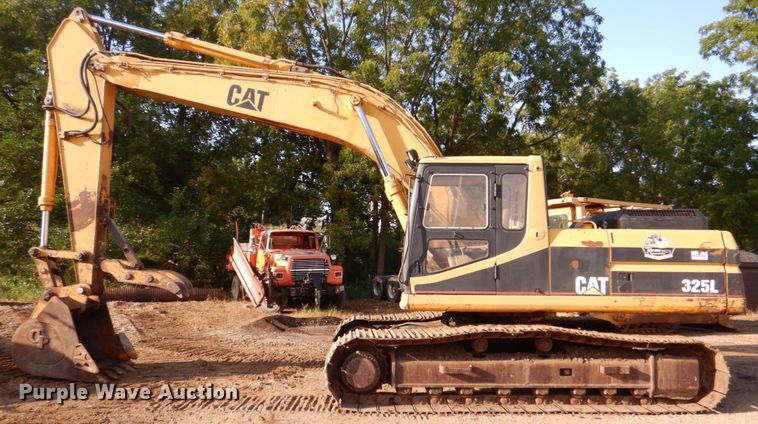 image for item DS8227 1993 Caterpillar 325L  excavator