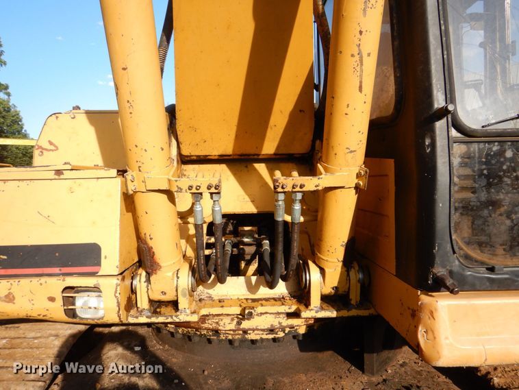 image for item DS8227 1993 Caterpillar 325L  excavator