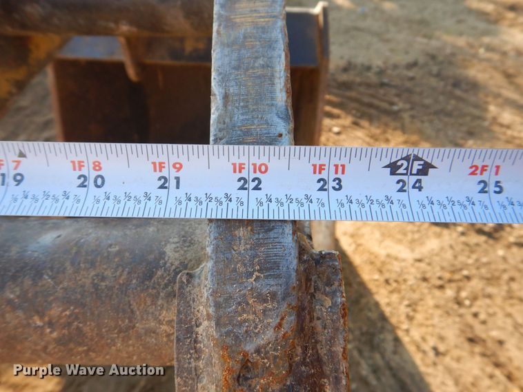 image for item DS8227 1993 Caterpillar 325L  excavator