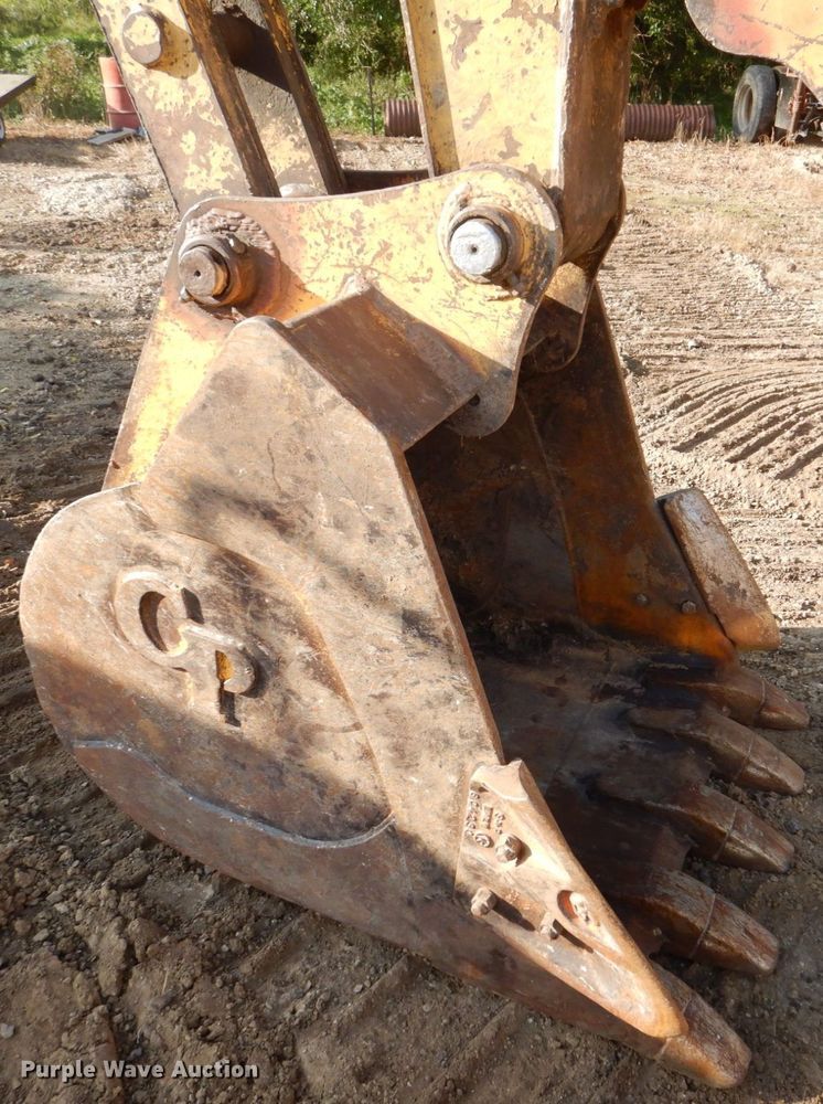 image for item DS8227 1993 Caterpillar 325L  excavator
