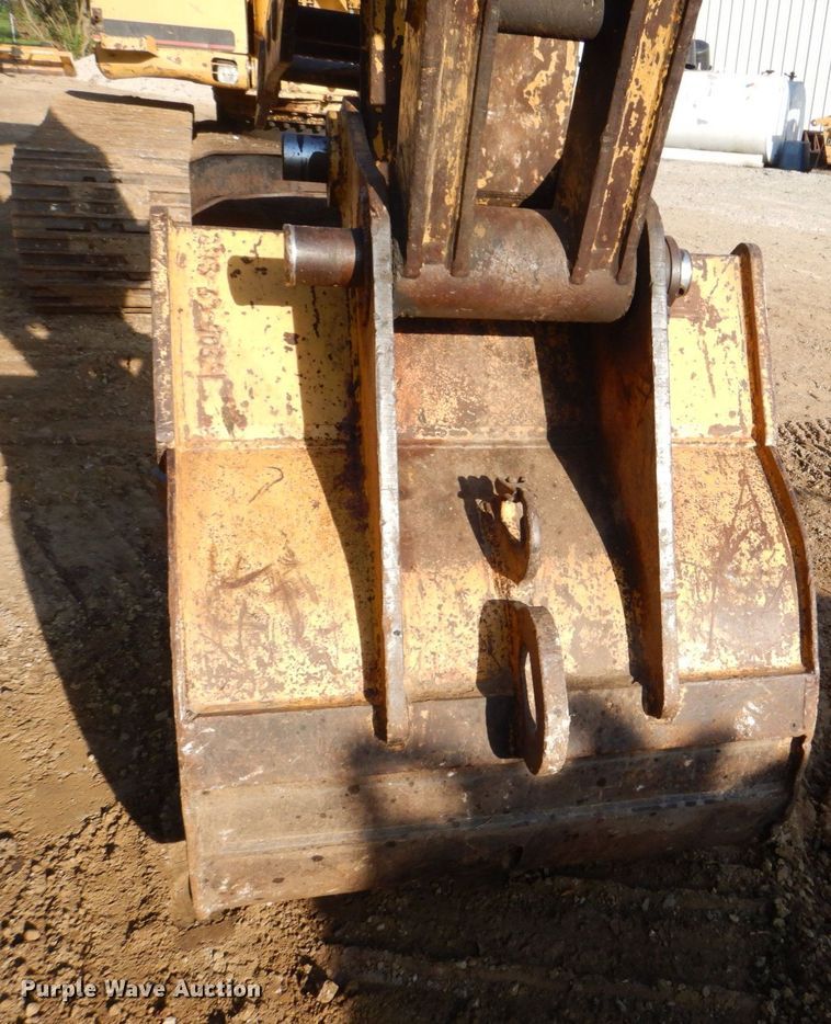 image for item DS8227 1993 Caterpillar 325L  excavator