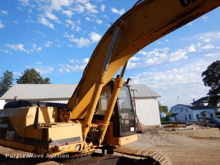 image for item DS8227 1993 Caterpillar 325L  excavator