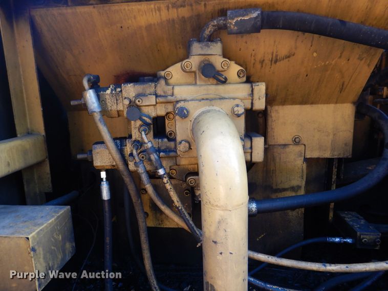 image for item DS8227 1993 Caterpillar 325L  excavator