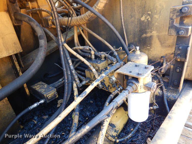 image for item DS8227 1993 Caterpillar 325L  excavator