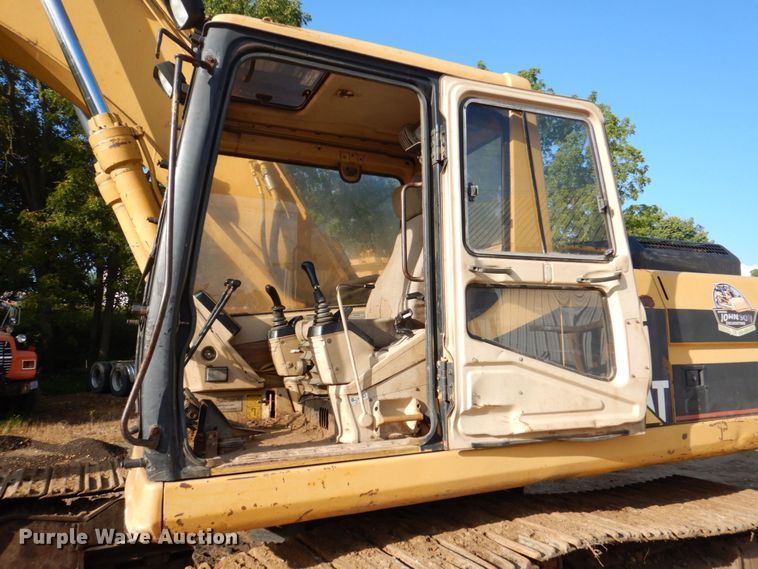 image for item DS8227 1993 Caterpillar 325L  excavator