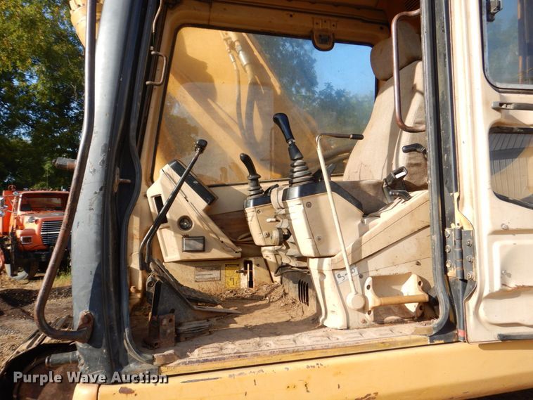 image for item DS8227 1993 Caterpillar 325L  excavator