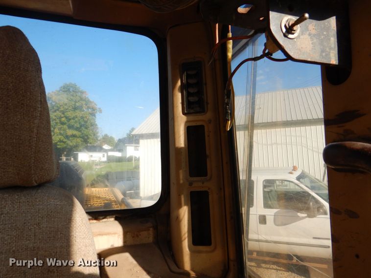 image for item DS8227 1993 Caterpillar 325L  excavator