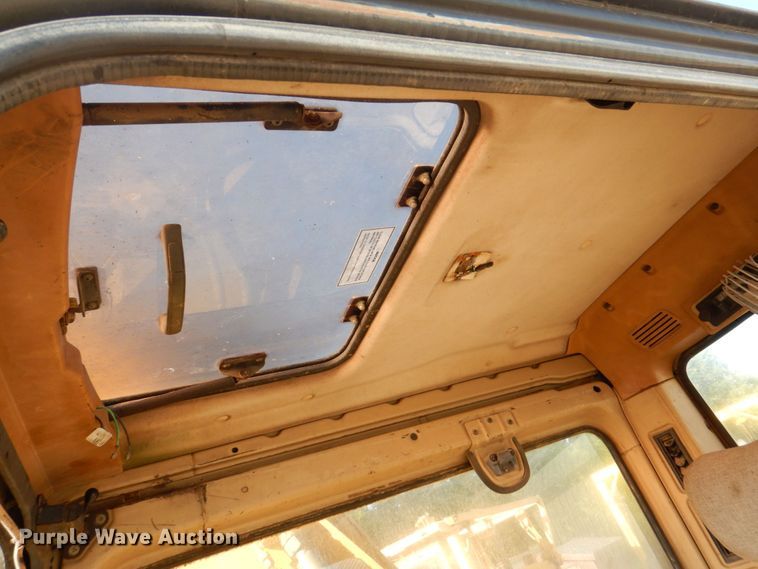 image for item DS8227 1993 Caterpillar 325L  excavator