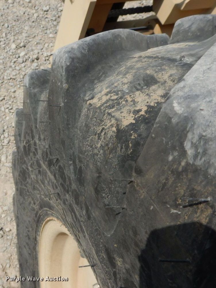 image for item HF9372 2014 Kalmar RT-022  telehandler