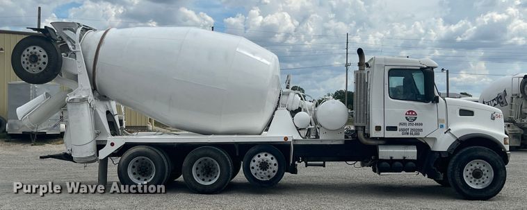 image for item IA9107 2002 Volvo VHD  ready mix truck