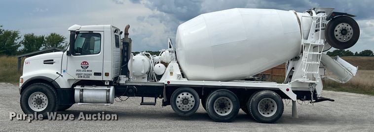 image for item IA9107 2002 Volvo VHD  ready mix truck