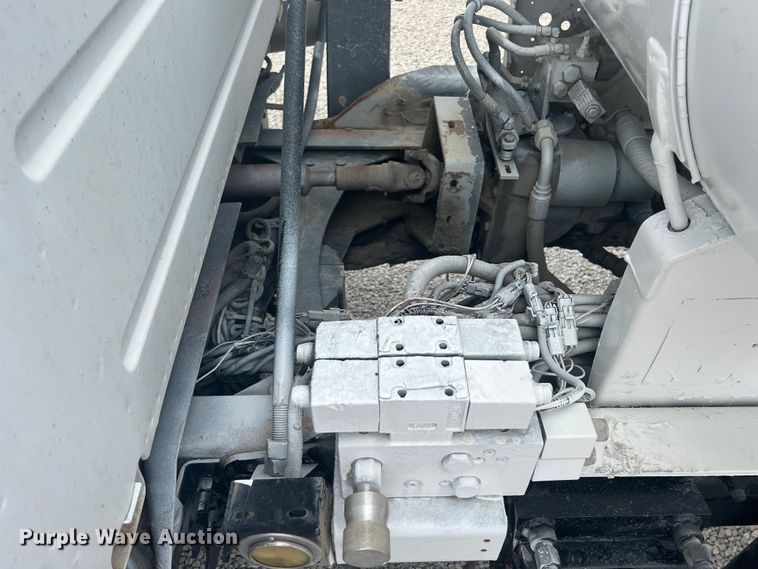 image for item IA9107 2002 Volvo VHD  ready mix truck