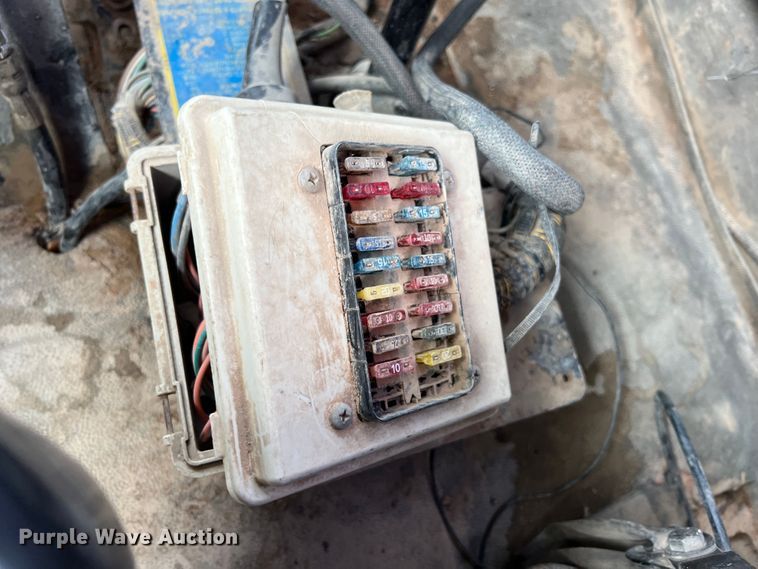 image for item IA9107 2002 Volvo VHD  ready mix truck