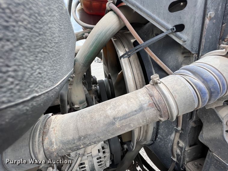 image for item IA9107 2002 Volvo VHD  ready mix truck