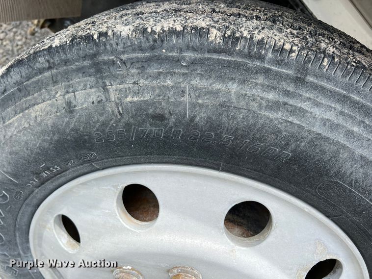 image for item IA9107 2002 Volvo VHD  ready mix truck