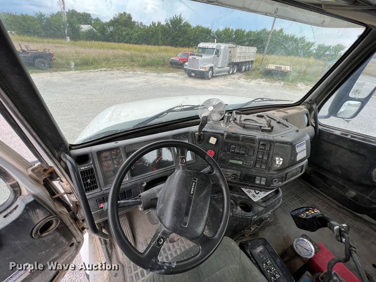 image for item IA9110 2002 Volvo VHD  ready mix truck