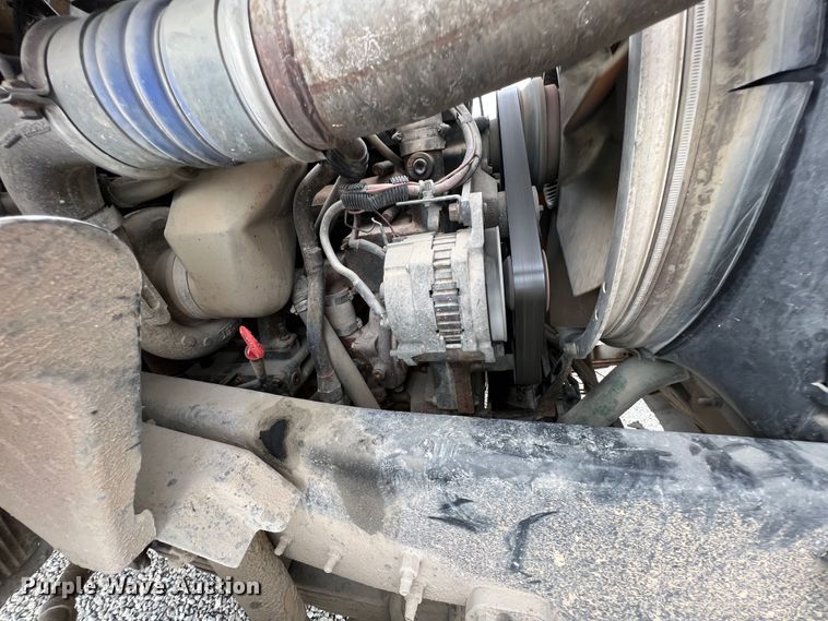 image for item IA9110 2002 Volvo VHD  ready mix truck