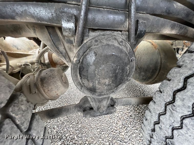 image for item IA9110 2002 Volvo VHD  ready mix truck