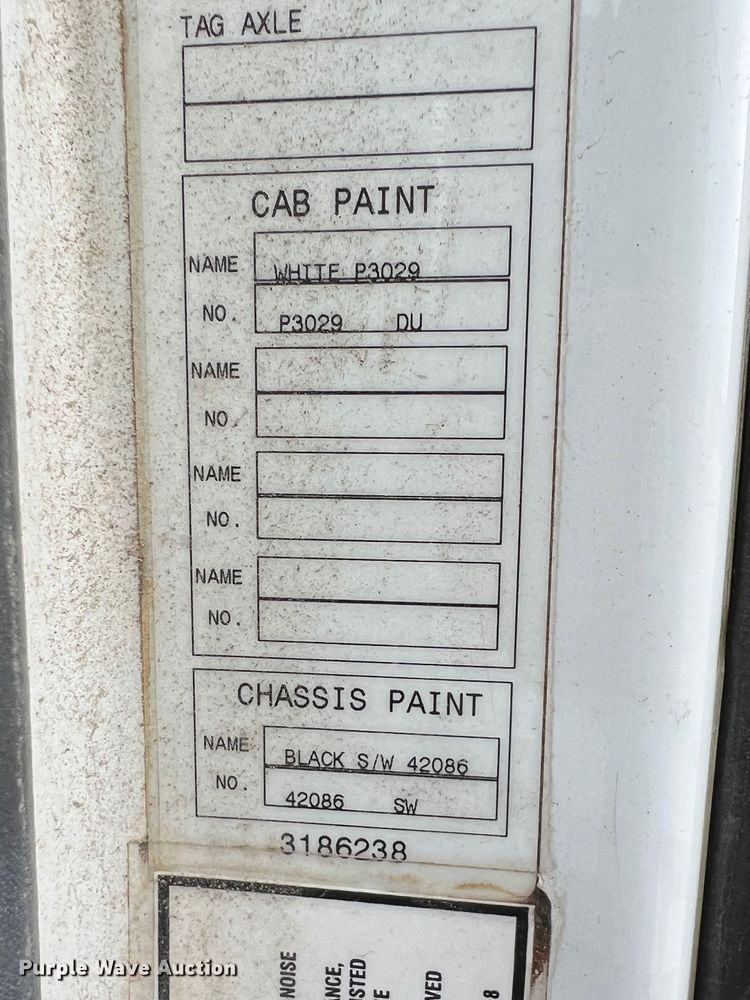 image for item IA9110 2002 Volvo VHD  ready mix truck