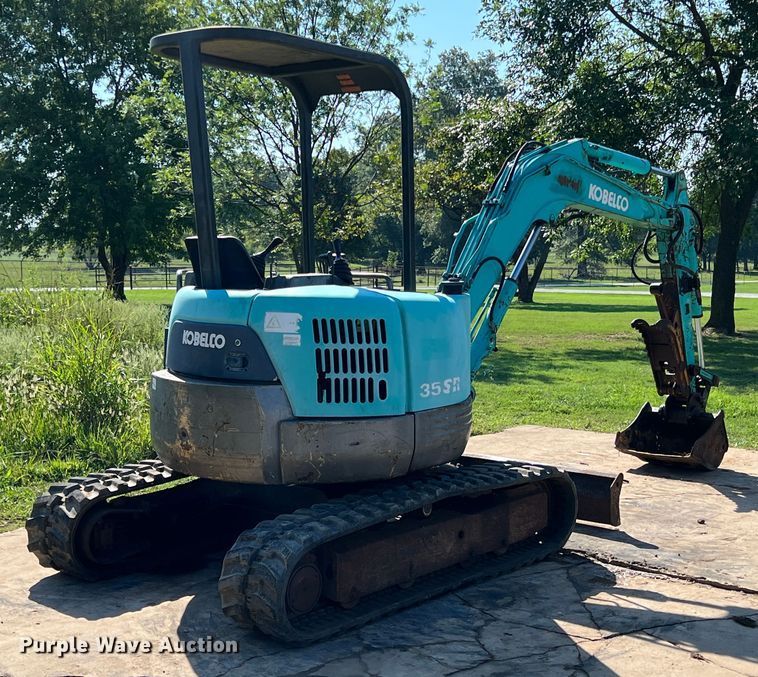 image for item IA9138 Kobelco 35SR  mini excavator