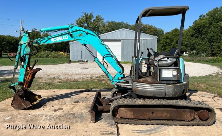 image for item IA9138 Kobelco 35SR  mini excavator