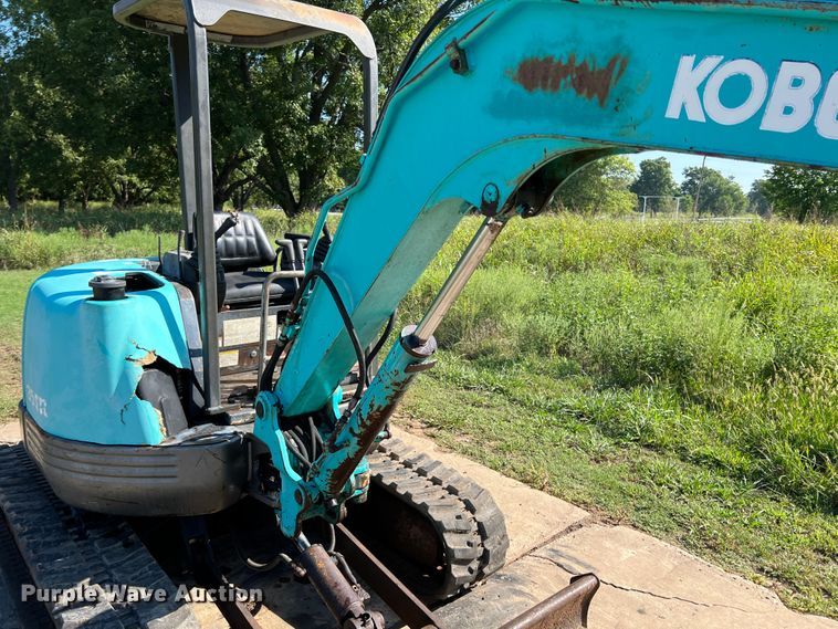 image for item IA9138 Kobelco 35SR  mini excavator