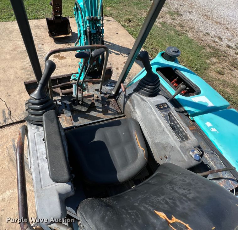 image for item IA9138 Kobelco 35SR  mini excavator