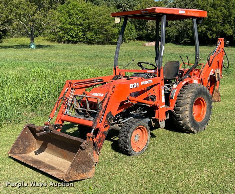 image for item IA9139 1999 Kubota B21  backhoe
