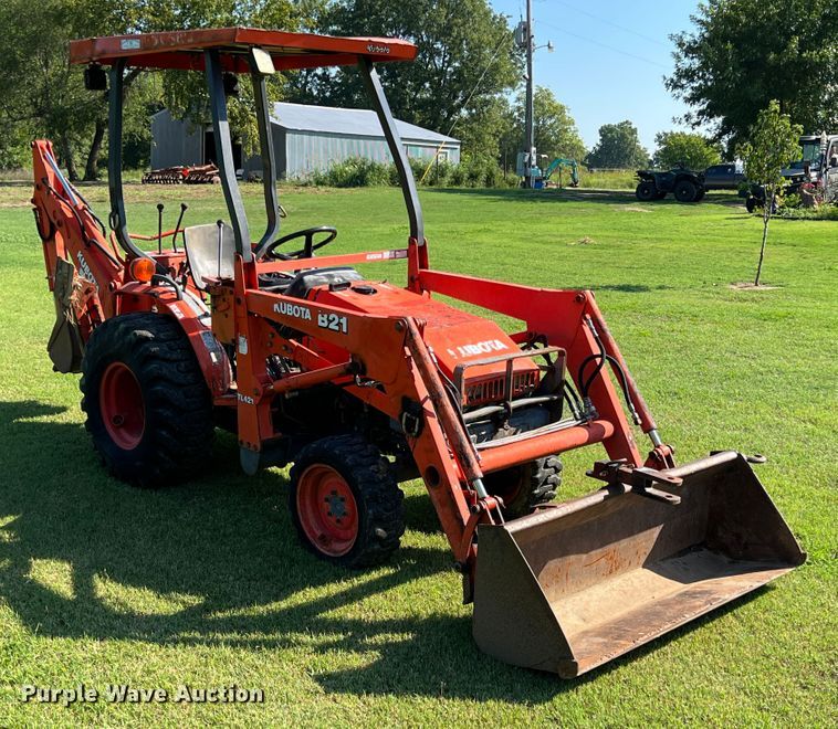 image for item IA9139 1999 Kubota B21  backhoe