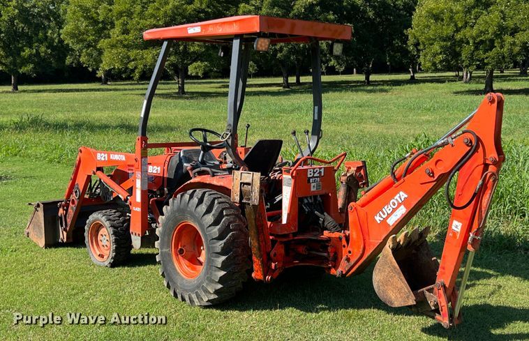 image for item IA9139 1999 Kubota B21  backhoe