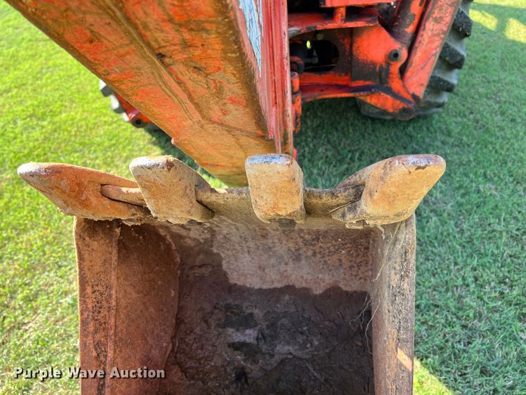 image for item IA9139 1999 Kubota B21  backhoe