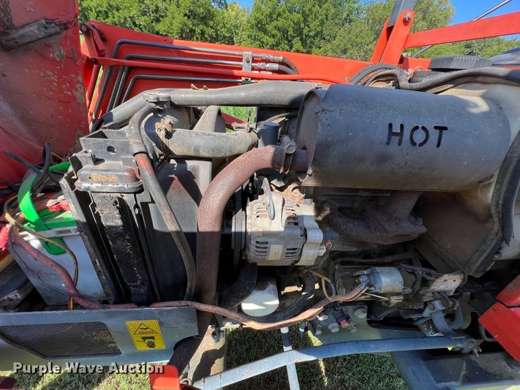 image for item IA9139 1999 Kubota B21  backhoe