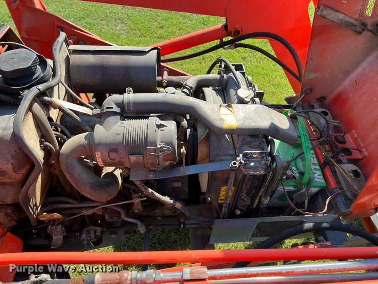 image for item IA9139 1999 Kubota B21  backhoe