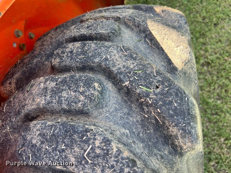 image for item IA9139 1999 Kubota B21  backhoe