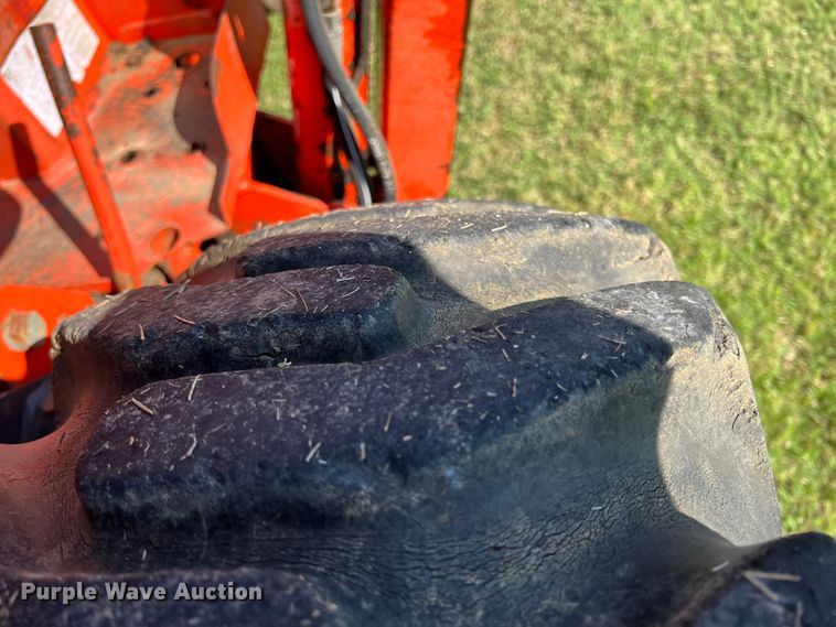 image for item IA9139 1999 Kubota B21  backhoe