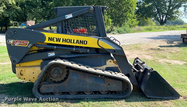 image for item IA9140 2006 New Holland C185  tracked skid steer loader