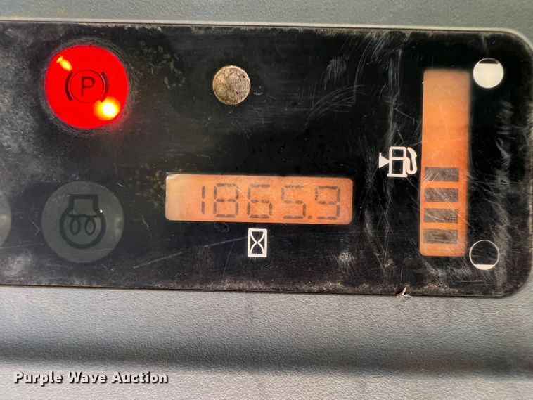 image for item IA9140 2006 New Holland C185  tracked skid steer loader