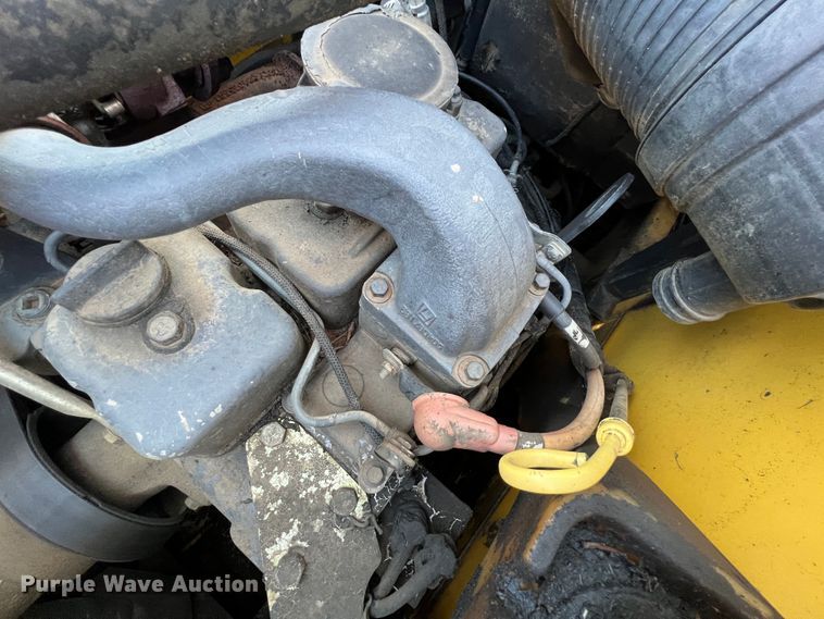 image for item IA9140 2006 New Holland C185  tracked skid steer loader