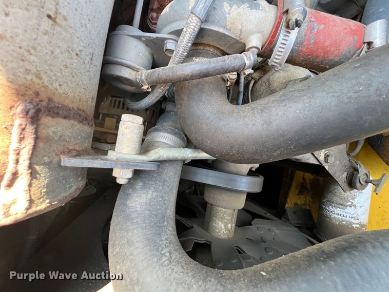 image for item IA9140 2006 New Holland C185  tracked skid steer loader