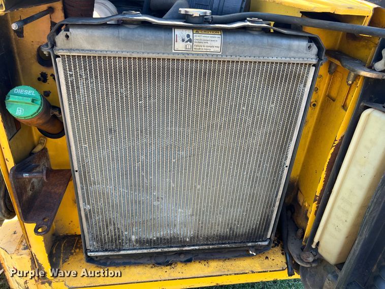 image for item IA9140 2006 New Holland C185  tracked skid steer loader