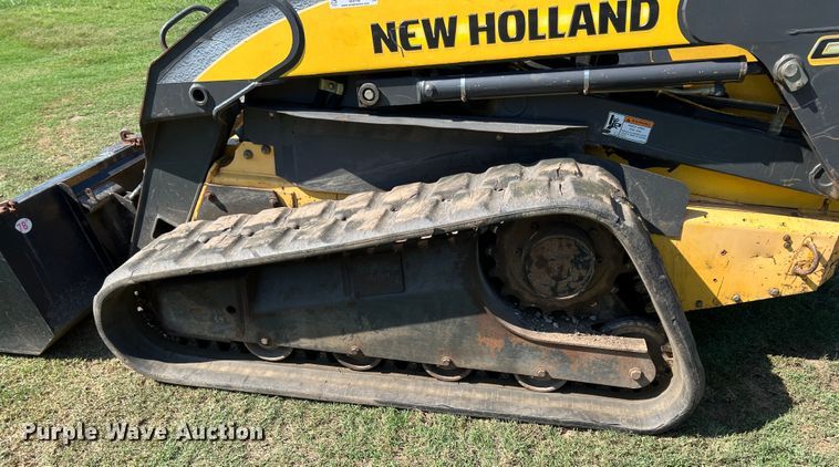 image for item IA9140 2006 New Holland C185  tracked skid steer loader