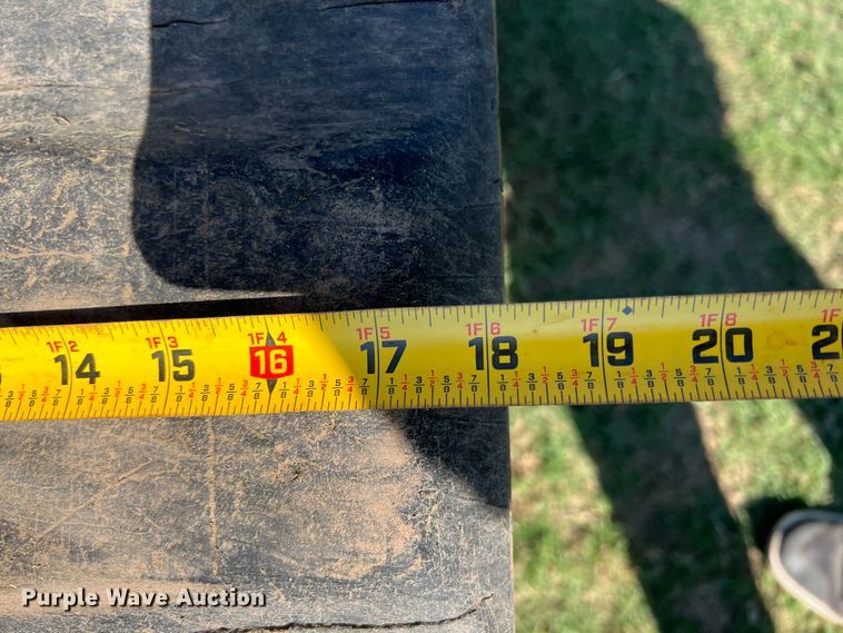 image for item IA9140 2006 New Holland C185  tracked skid steer loader