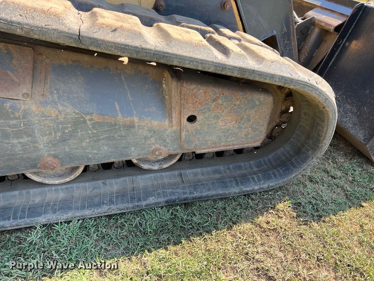 image for item IA9140 2006 New Holland C185  tracked skid steer loader