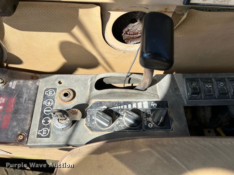 image for item IA9142 1993 Caterpillar 307SSR  mini excavator