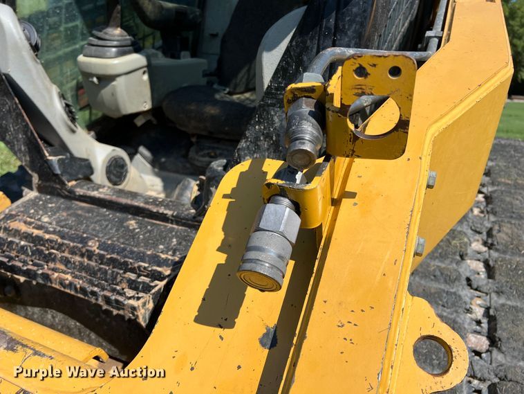 image for item IA9144 2009 Caterpillar 279C  tracked skid steer loader