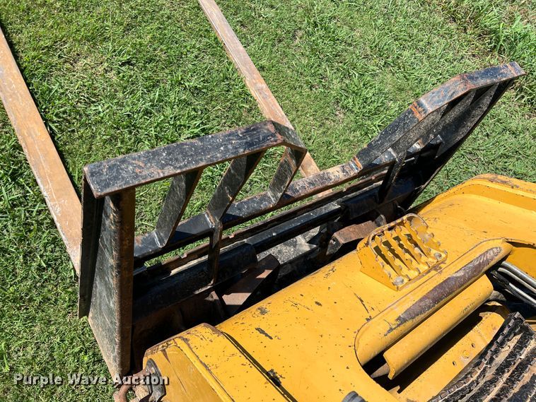 image for item IA9144 2009 Caterpillar 279C  tracked skid steer loader